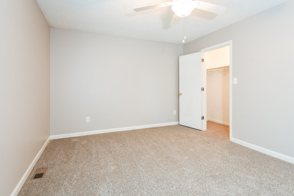 Building Photo - 1009 Hicksmil Dr SW