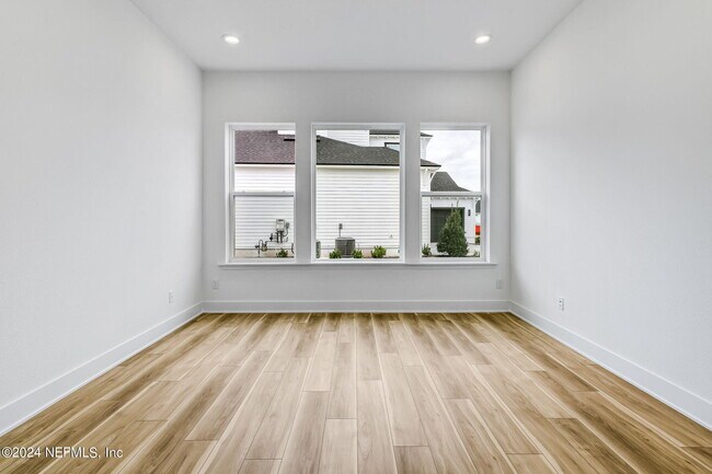 Building Photo - 12113 Bull Pne Blvd