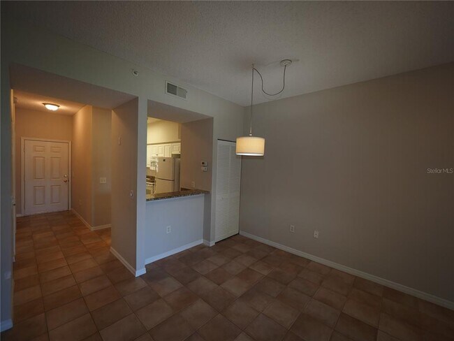 Building Photo - 4252 Central Sarasota Pkwy