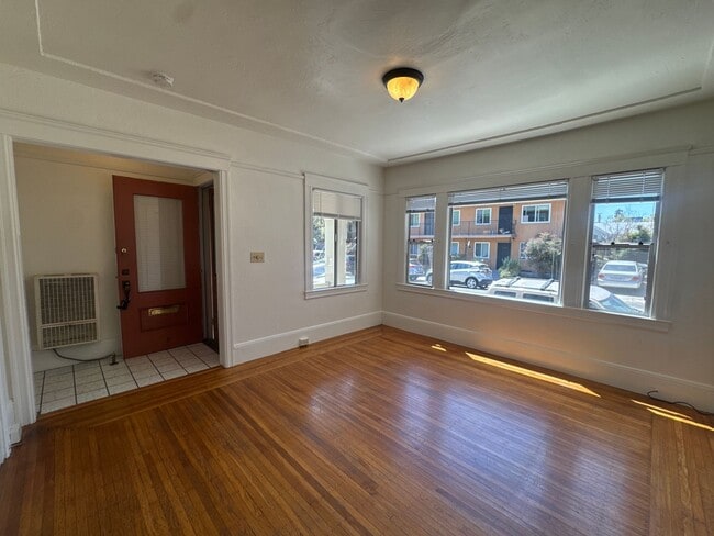 Building Photo - 3818 Opal St