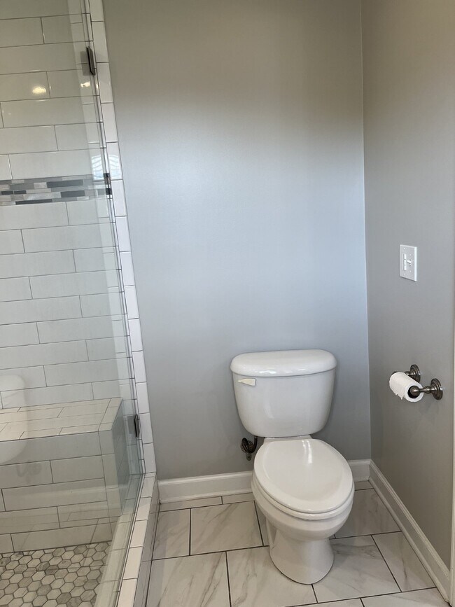 Building Photo - 5004 Pelican Ct