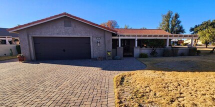 Building Photo - Nicely updated home in 45+ Active Adult Community of Leisure World. Available April 1st, 2026 to ...