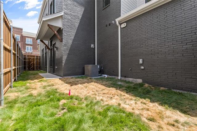 Building Photo - 12021 Brubaker Dr