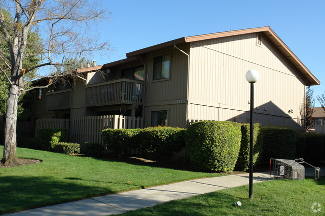 Building - Watson Ranch Apts