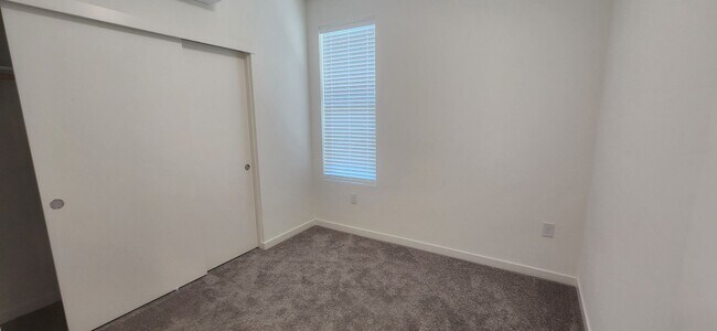 Building Photo - 2 Bedroom 2.5 Bathroom home at the Mill on Broadway