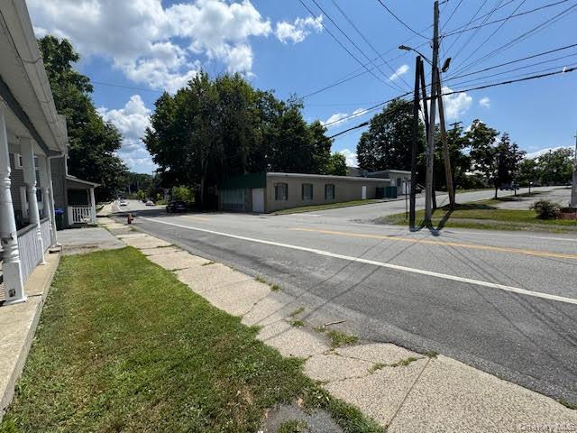 Building Photo - 38 E Main St