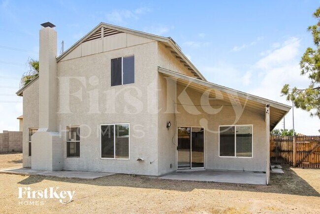Building Photo - 11226 N 67th Dr