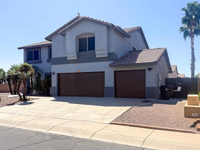 Building Photo - 3103 W Zachary Dr