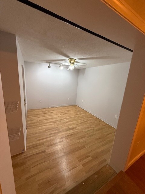 BR #2 Den - 52 Valley St