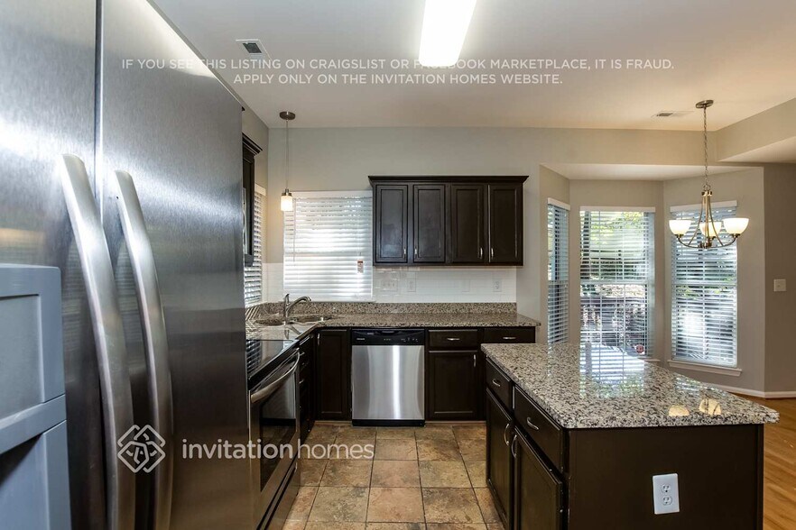 Building Photo - 16119 Amber Field Dr