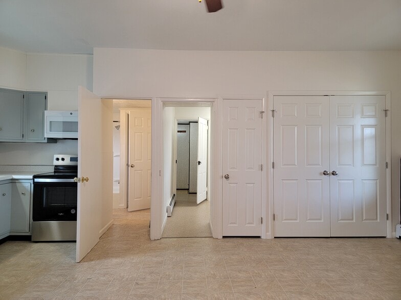 Building Photo - 501B E Main Ave