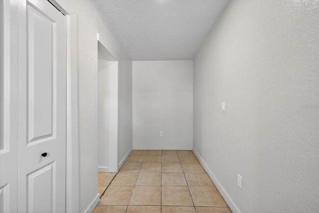 Building Photo - 773 W Harbor Dr S