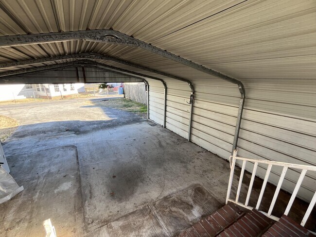 Building Photo - 201 Pike St