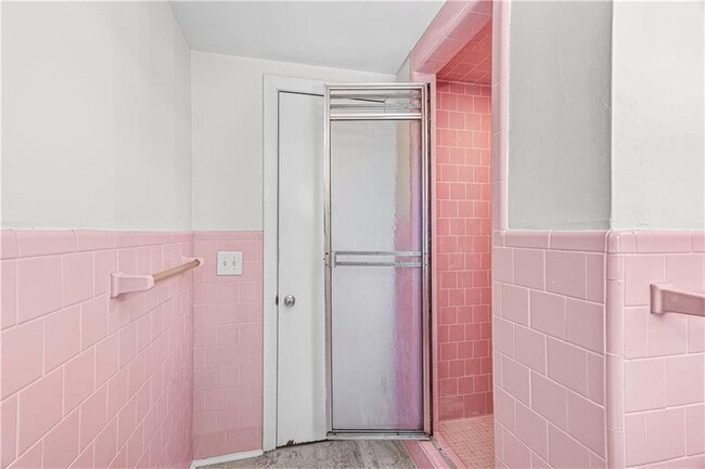 Building Photo - 111 Canna St