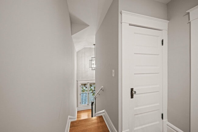 Building Photo - 503 S 3rd St