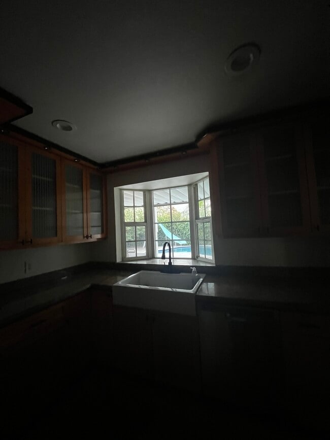 Building Photo - 22240 Wyandotte St