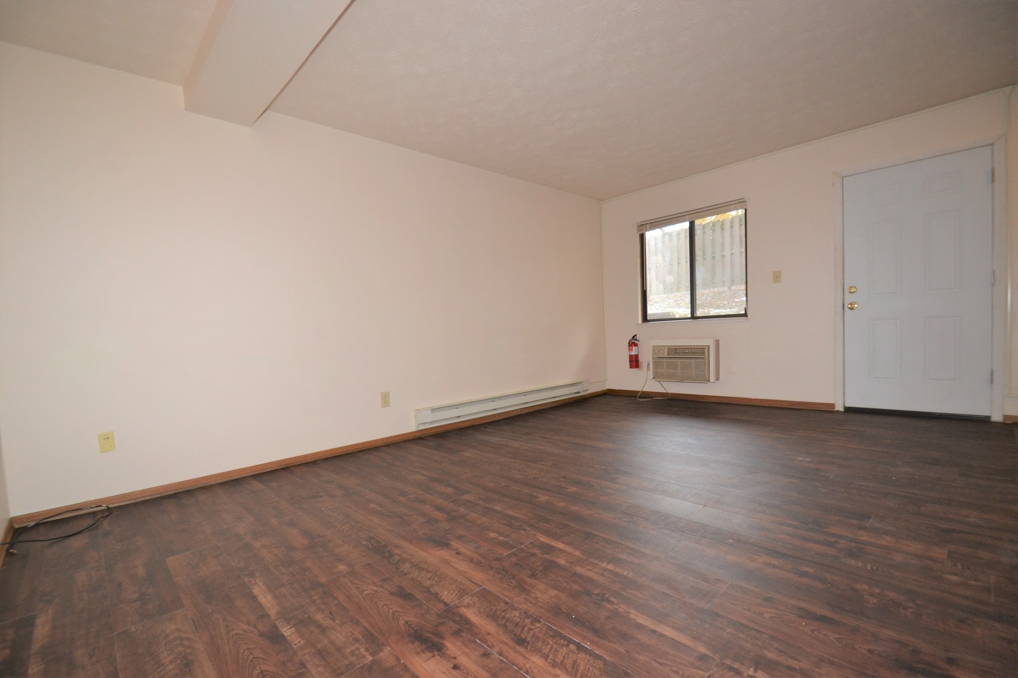 Living Room - 278 Torrey St