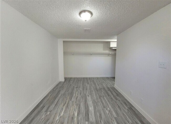 Building Photo - 740 N 11th St