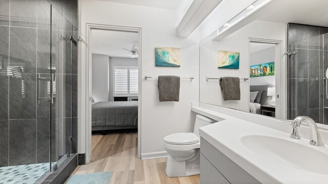 Building Photo - Renovated Two Bedroom/Two Bathroom at The Masters!