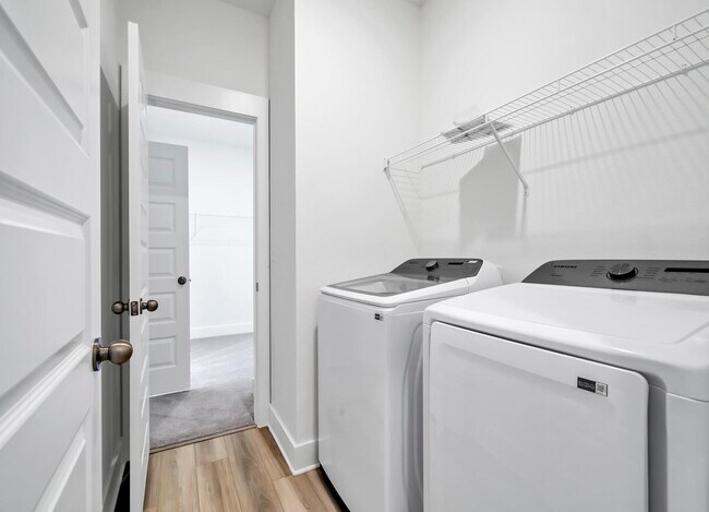 Building Photo - 217 Lyla Ln