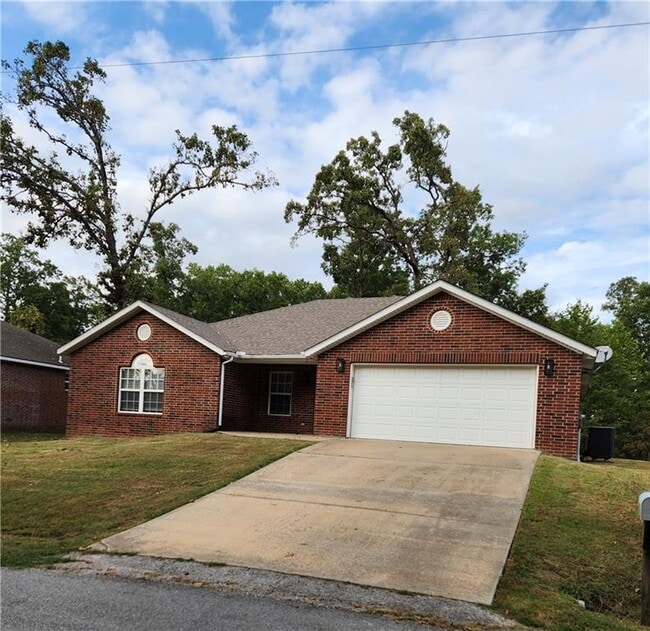 Primary Photo - 70 Cranfield Dr
