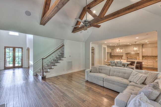 Building Photo - 9141 Holstein Dr