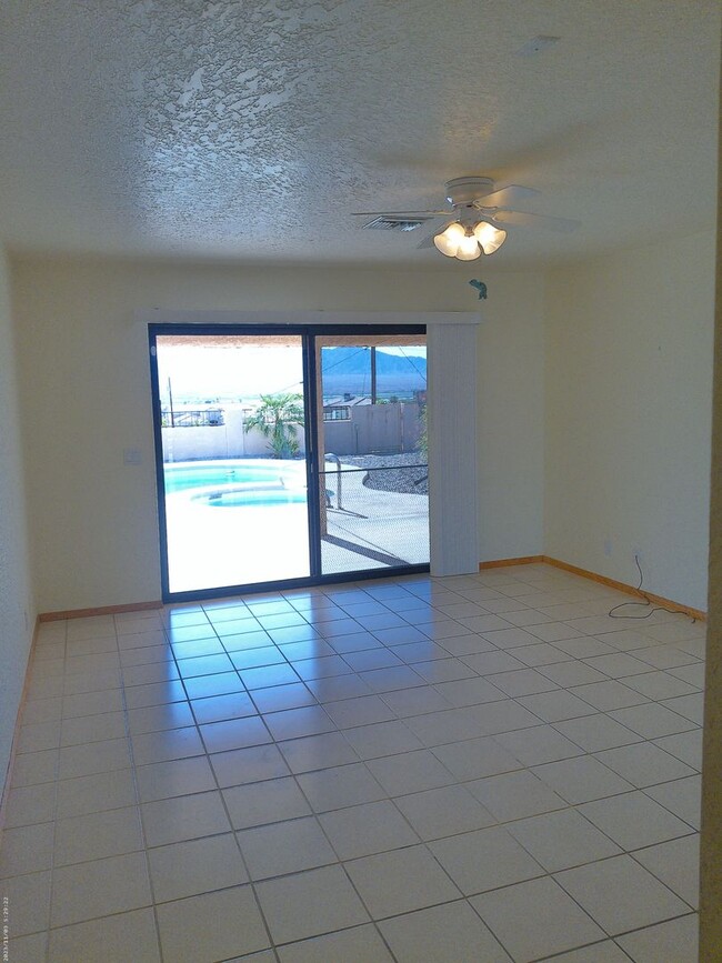 Building Photo - 1771 Miramar Dr