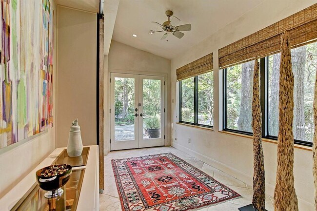 Building Photo - 2607 Crossvine Cir