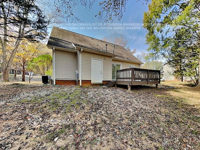 Building Photo - 300 Southland Rd