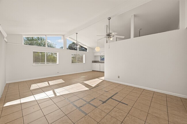 Building Photo - 6426 Mobud Dr