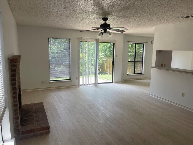 Building Photo - 6610 Windrift Way