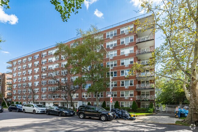 Building Photo - Coronet Hall
