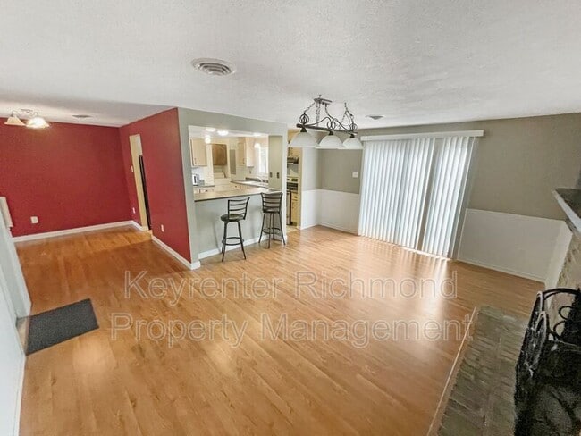 Building Photo - 7500 Orchardhill Dr