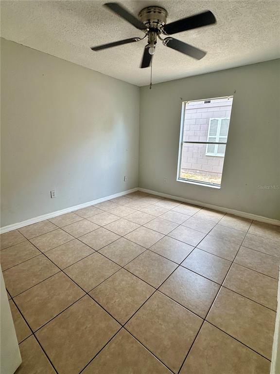 Building Photo - 1230 Rustic Dr