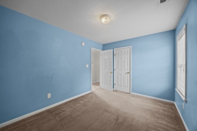 Building Photo - Welcome to Brookstone Crossing!