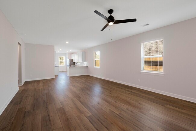 Building Photo - 6111 White Spruce Dr