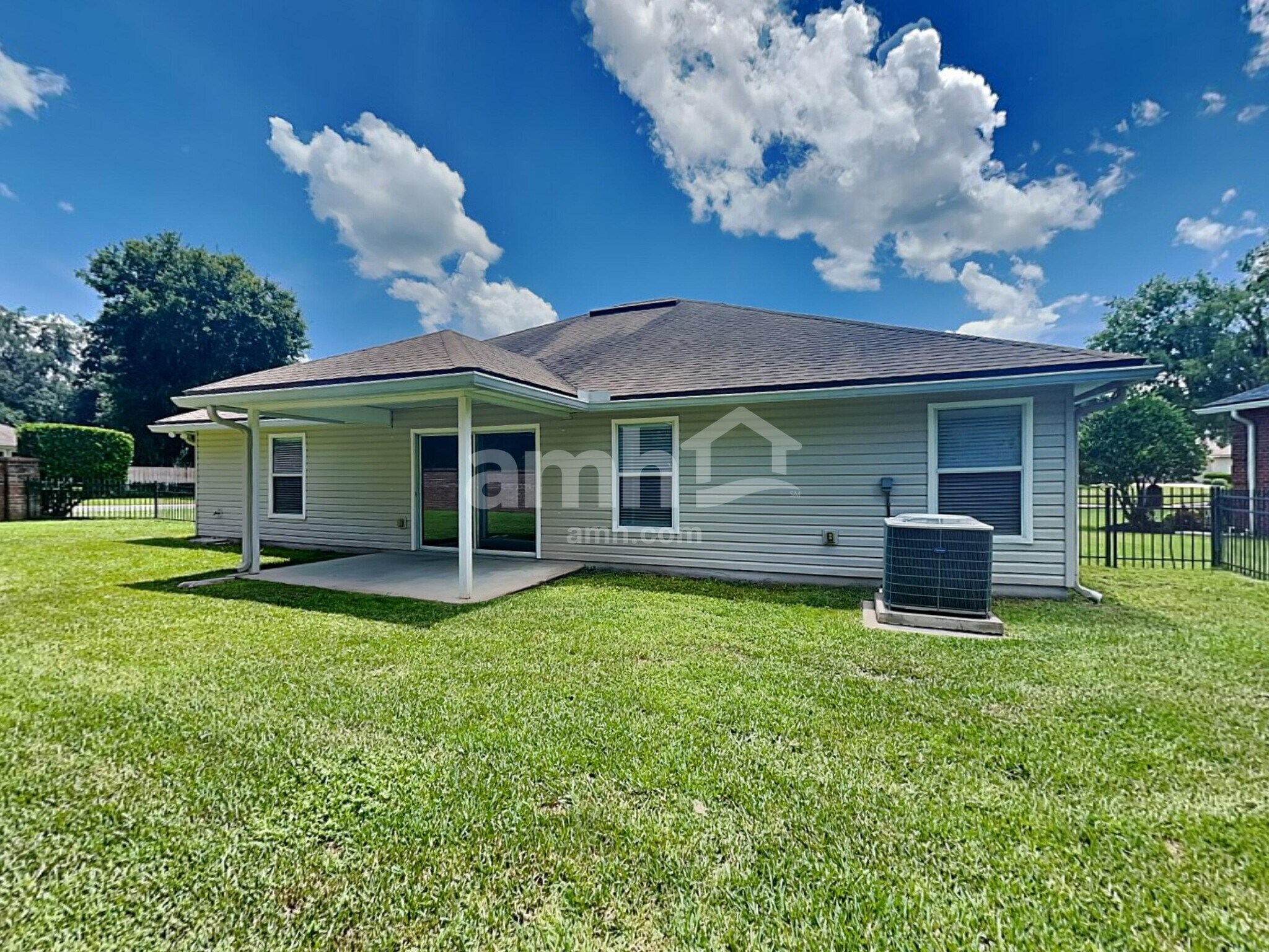 Building Photo - 502 Chinkapin Ct