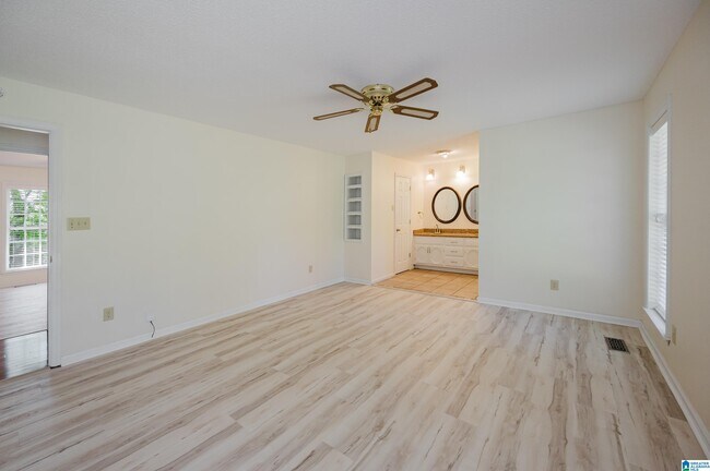 Building Photo - 1828 Jacobs Ln