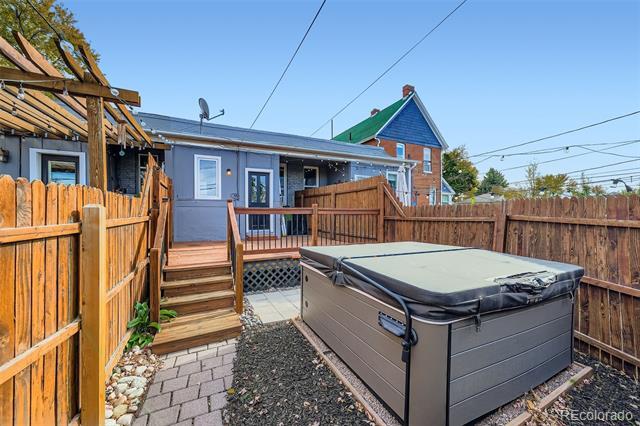 Building Photo - 2955 Columbine St