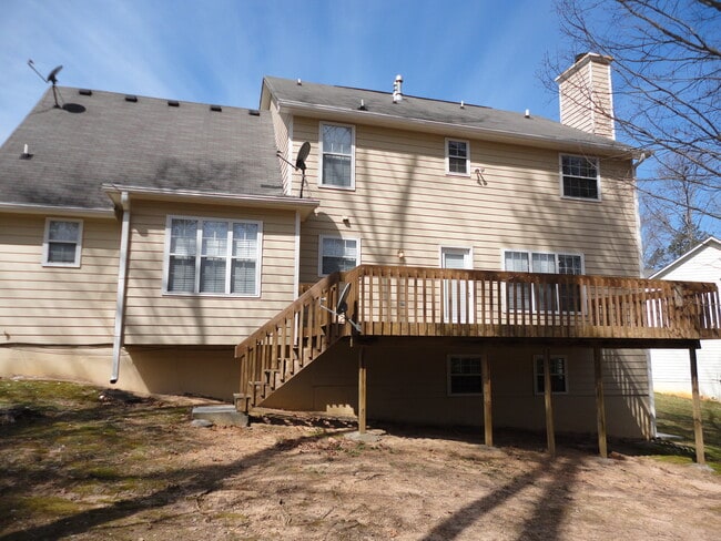 Building Photo - 2700 Kingstream Way SW