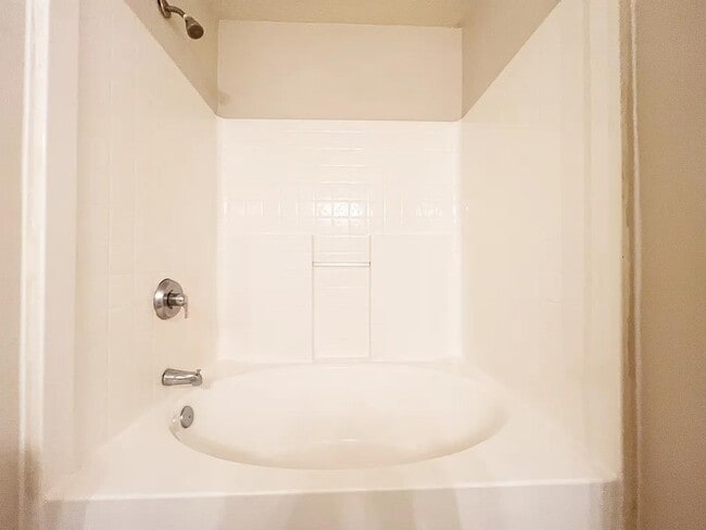 Building Photo - 312 Golden Leaf Ln