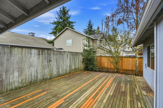 Building Photo - 15119 182nd Ave SE