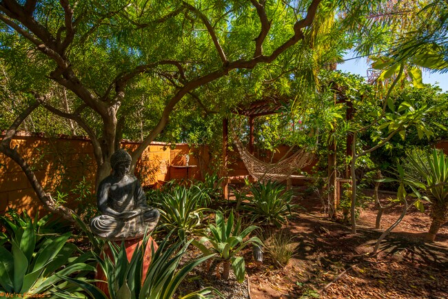 Building Photo - 14 Gary Cir