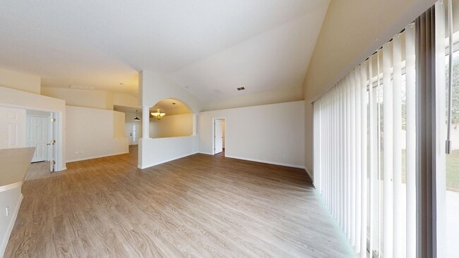 Building Photo - Beautiful 4Bed/ 2Bath Home in Doral Pointe - Kissimmee!!!