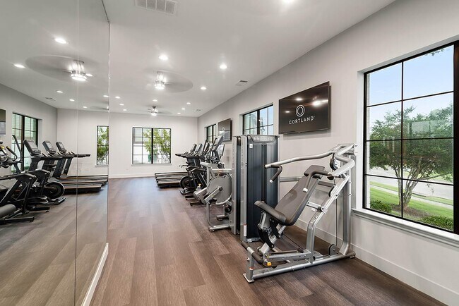 Building Photo - 9510 Westpark Dr