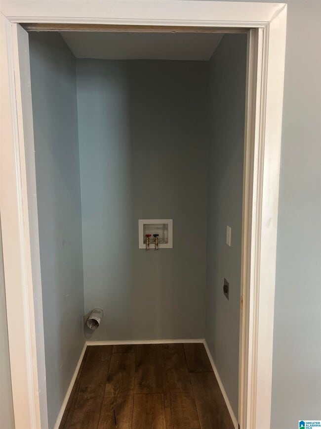 Building Photo - 2710 17th St S