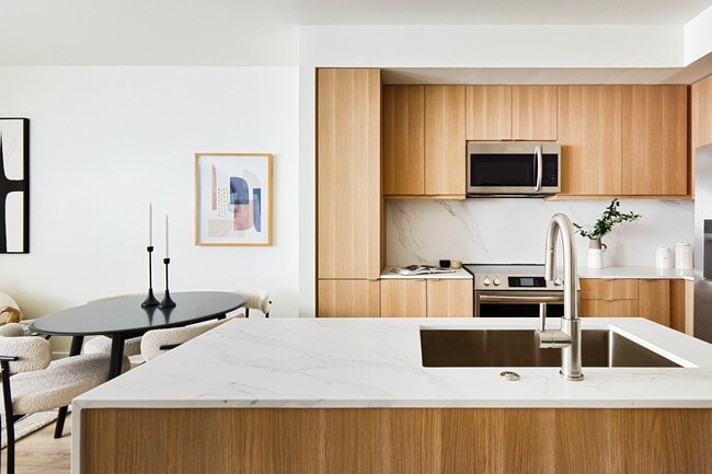 Building Photo - Residences at Mazza