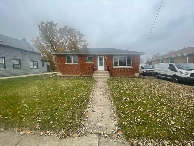 Building Photo - 5610 Bohlander Ave