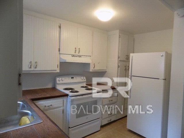 Building Photo - 16219 Silverhill Ave
