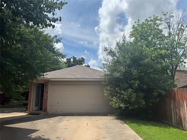 Building Photo - 5001 Union Lake Dr